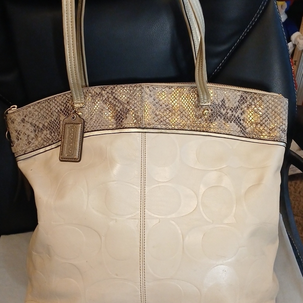 Coach Cream and Gold Shoulder Bag